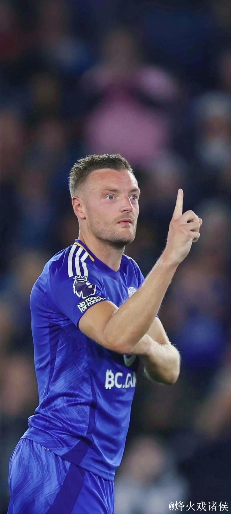 瓦尔迪38岁转战意甲,追梦之旅薪资缩减至莱斯特城的三分之一! 瓦尔迪38岁转战意甲,追梦之旅薪资缩减至莱斯特城的三分之一!